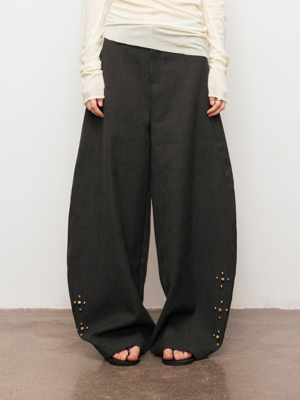 Loose-fit suit pants