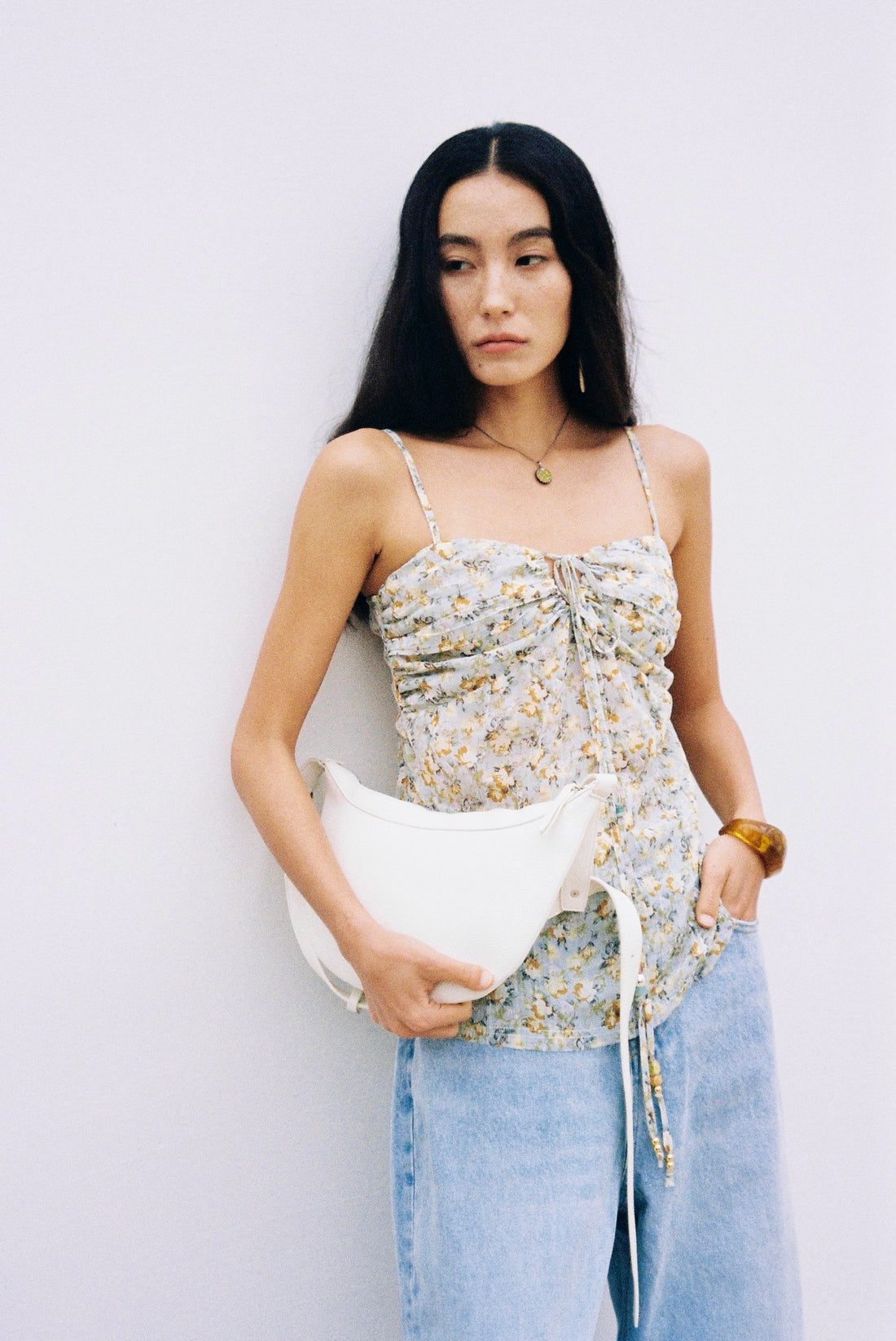 Dpercent 25SS Adjustable lace-up four-way dressing beaded floral top