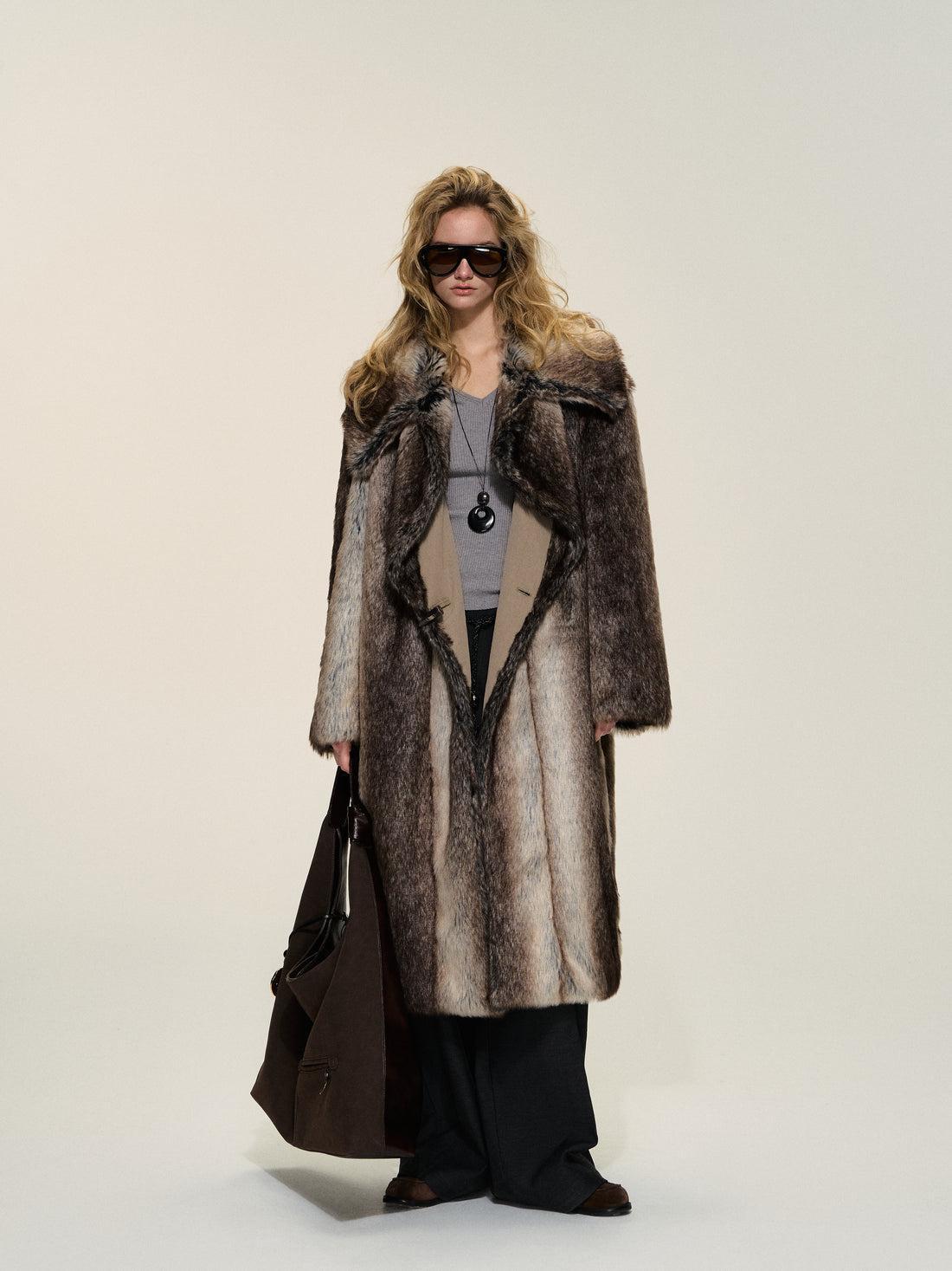 Dpercent 24FW Barn Frost Gray Reversible Eco Fur Coat
