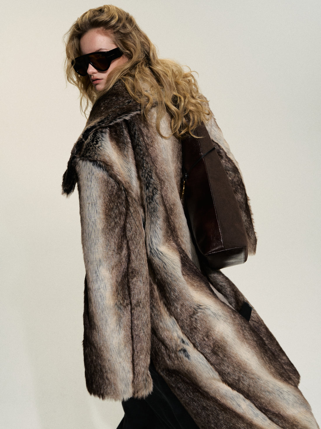 Dpercent 24FW Barn Frost Gray Reversible Eco Fur Coat