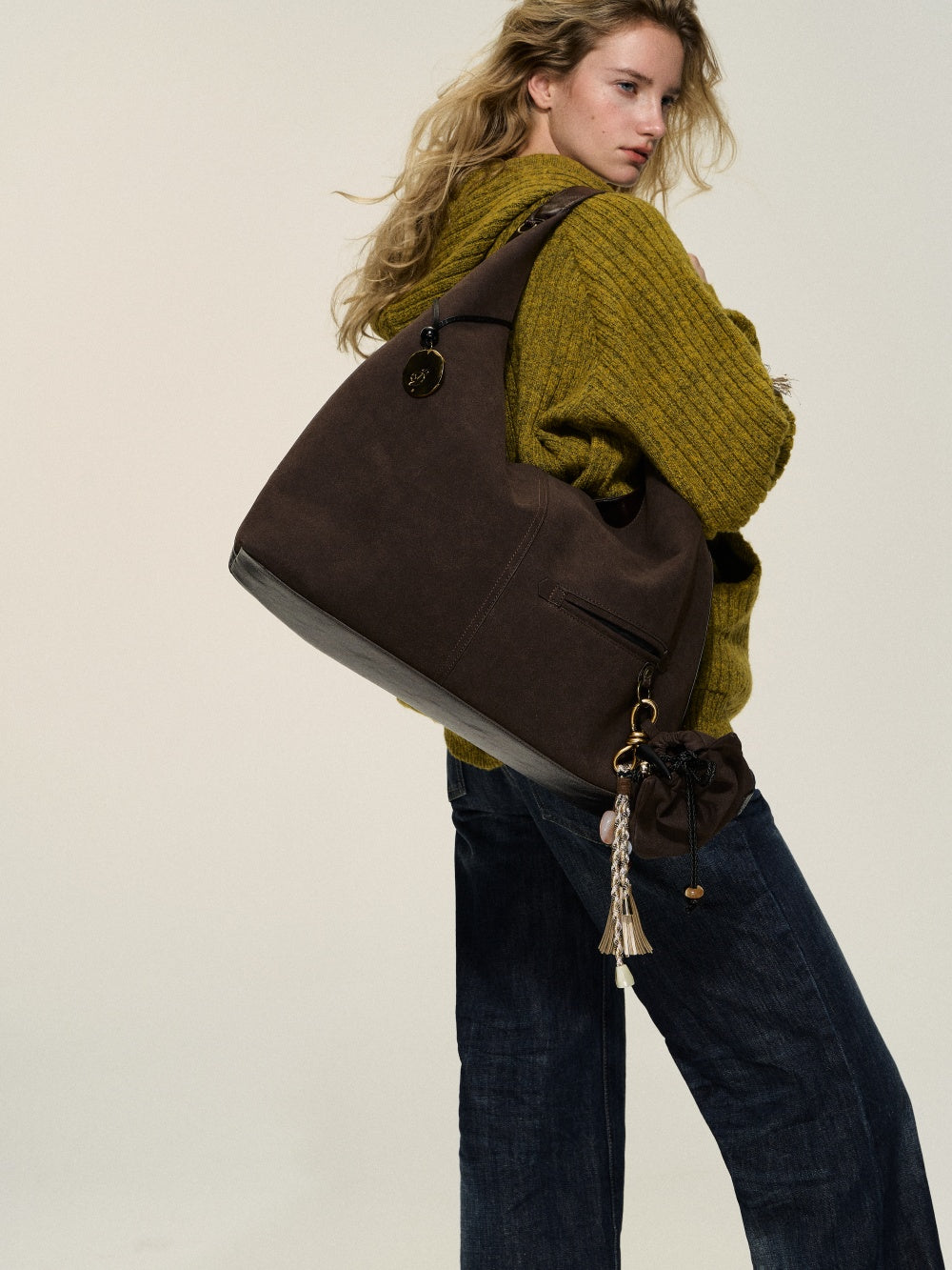 Oil wax leather tote bag