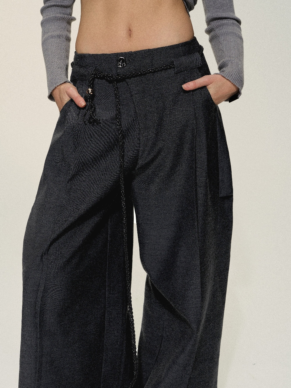 Wide-leg pants