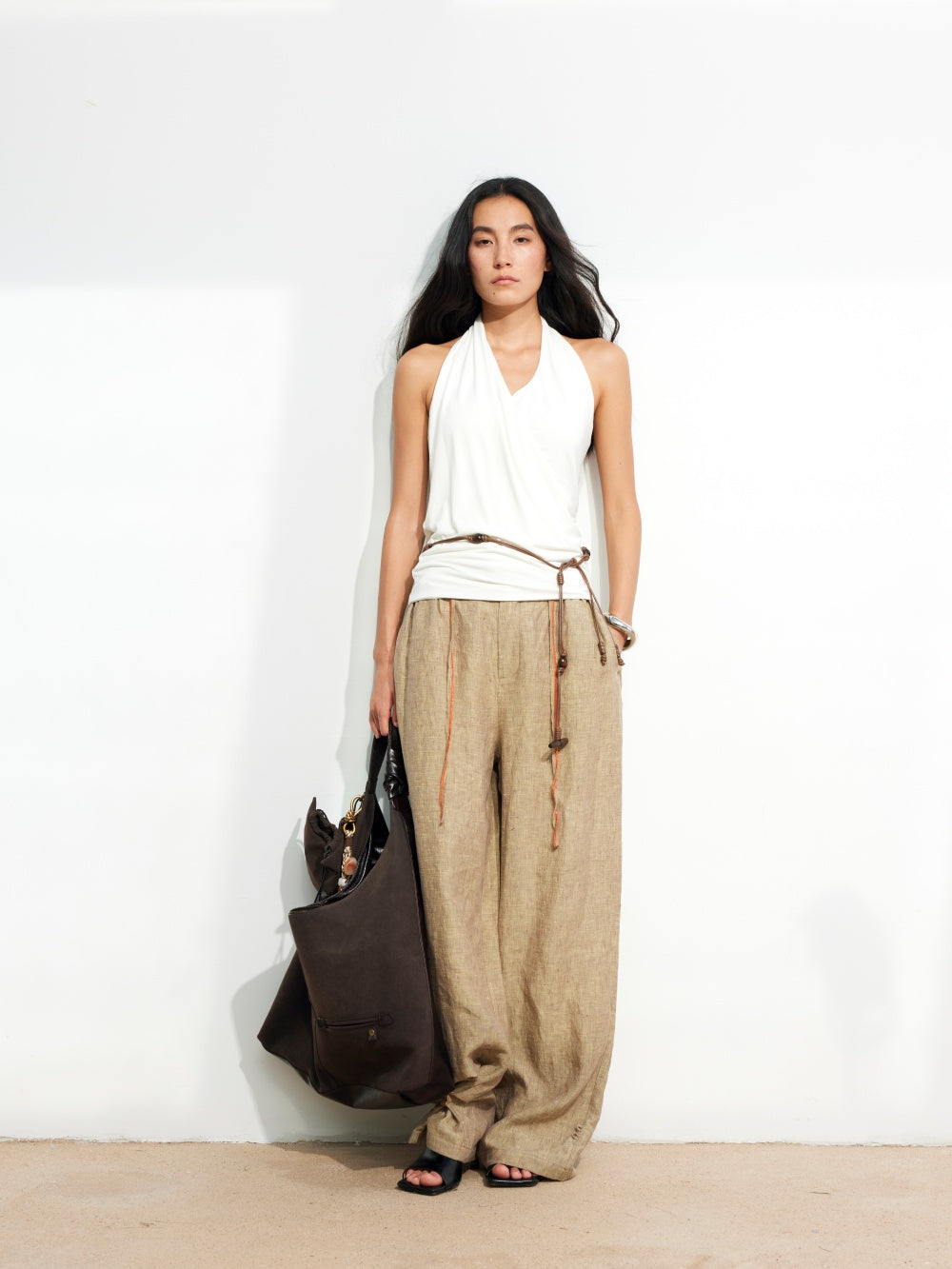 Oil wax leather tote bag