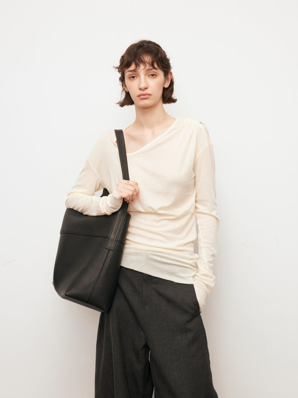 Cattlehide tote bag