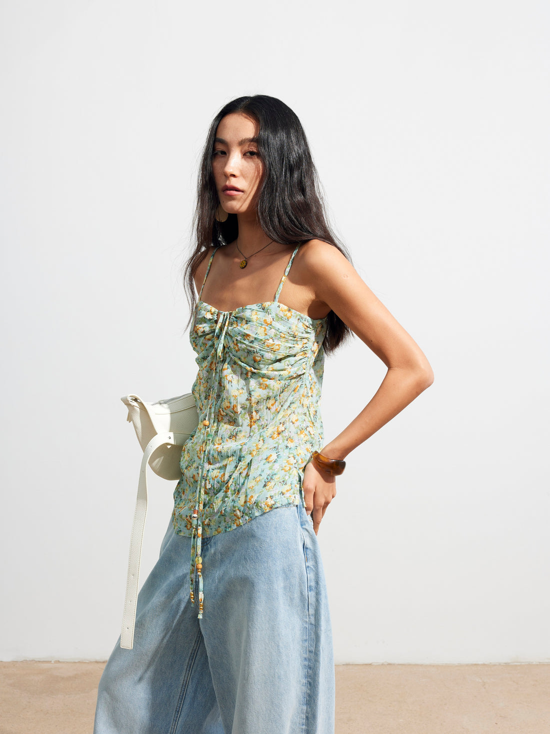 Dpercent 25SS Adjustable lace-up four-way dressing beaded floral top
