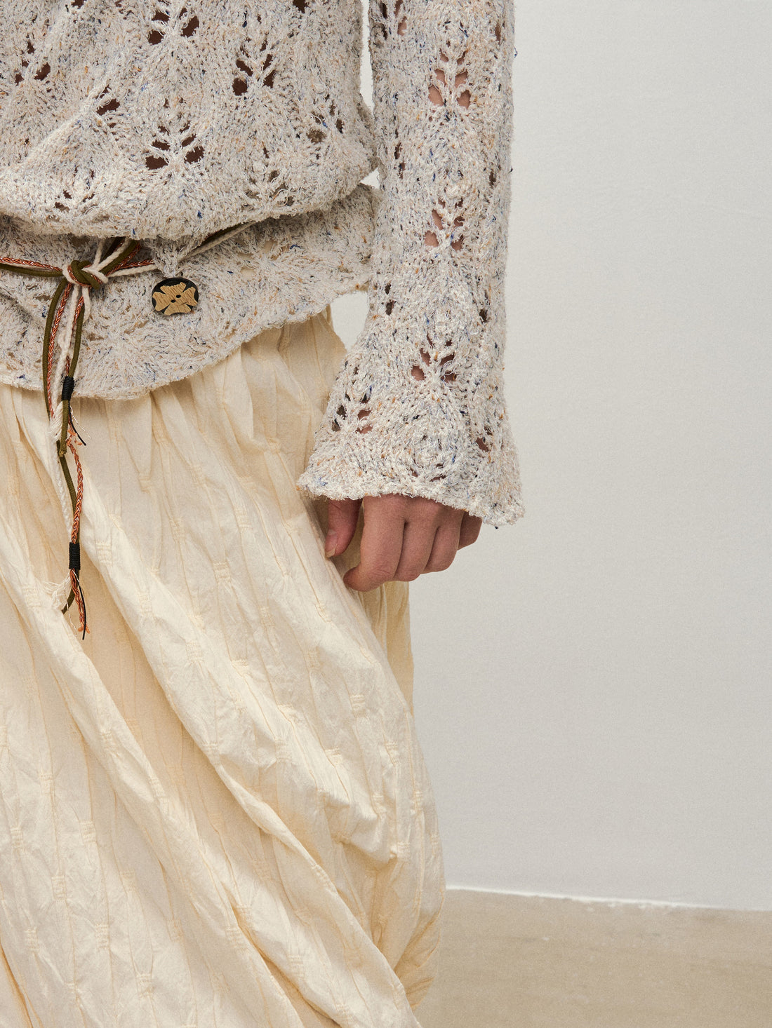 Dpercent 25SS Apricot-colored floral knit pullover shirt
