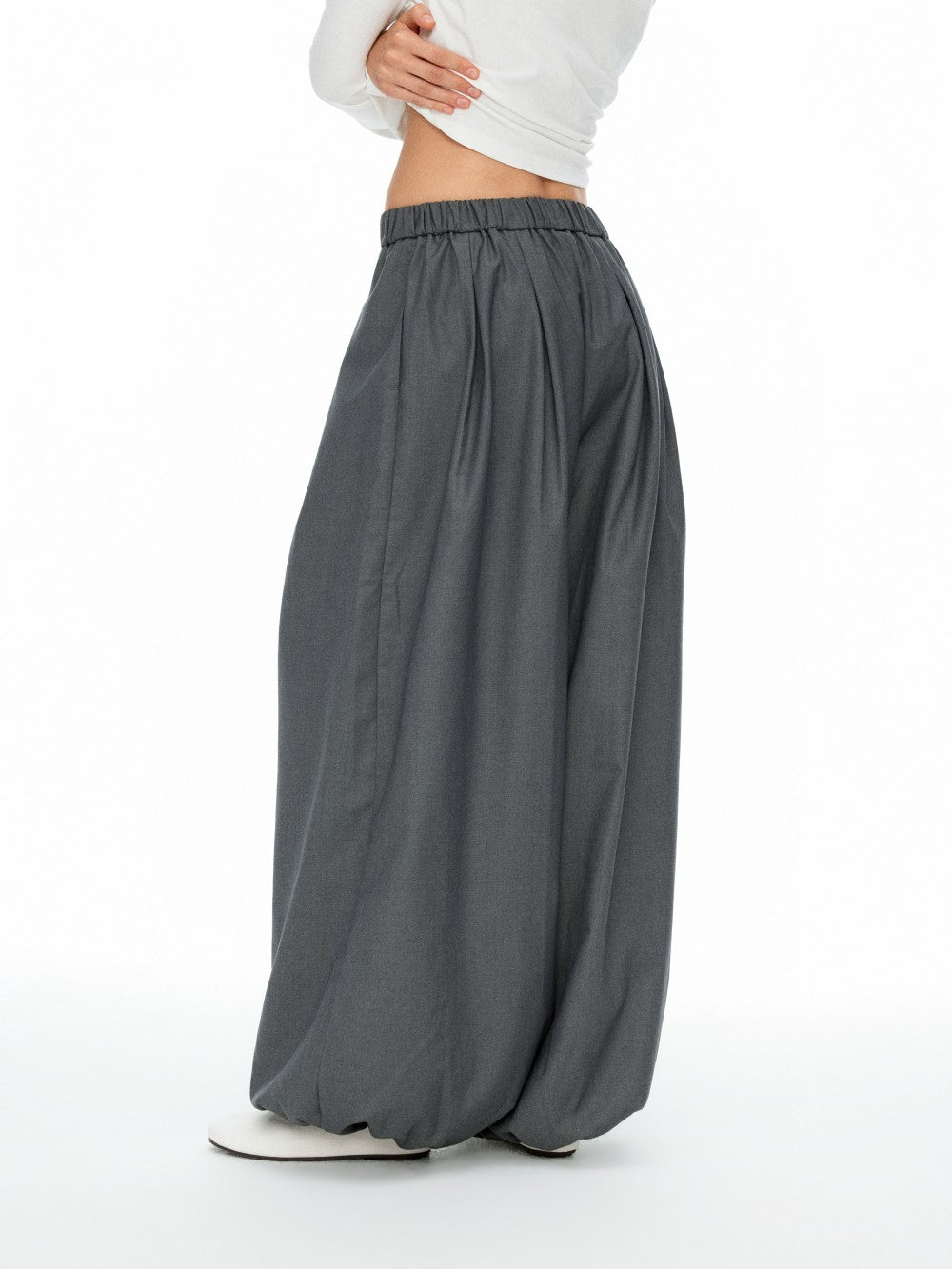 Oversized Balloon Cargo Pants