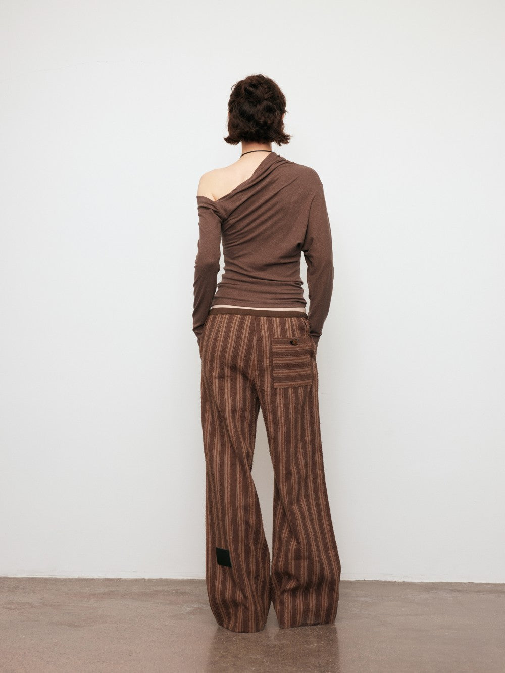 【aespa Winter's Pick】Brown Striped Pants