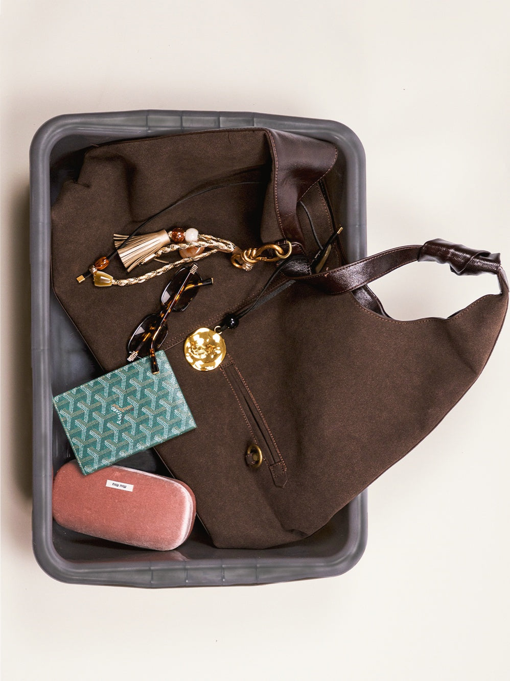 Oil wax leather tote bag