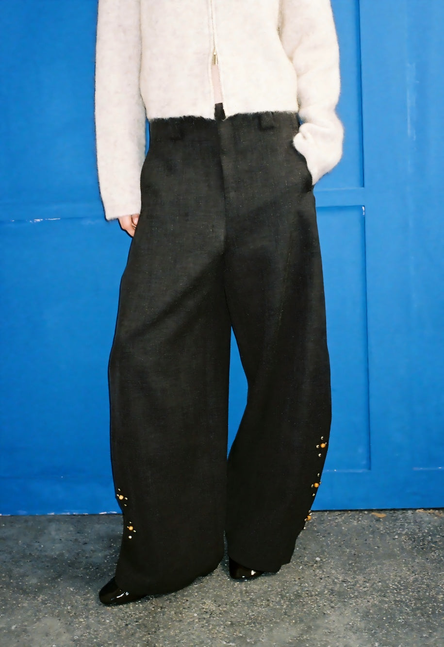 Loose-fit suit pants