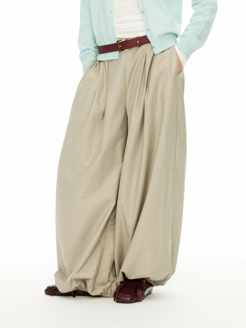 Oversized Balloon Cargo Pants